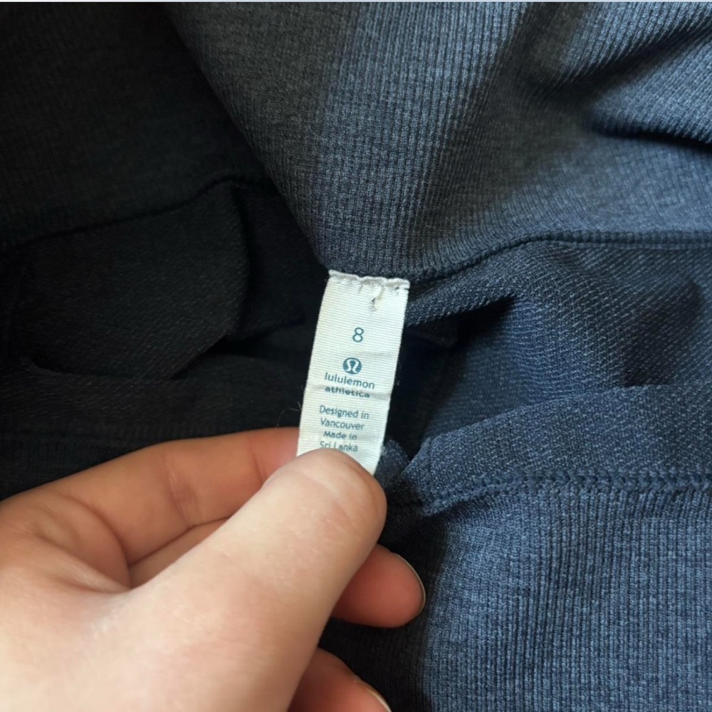 Lululemon In the Flow ll Cropped Capris - Picture 6 of 7
